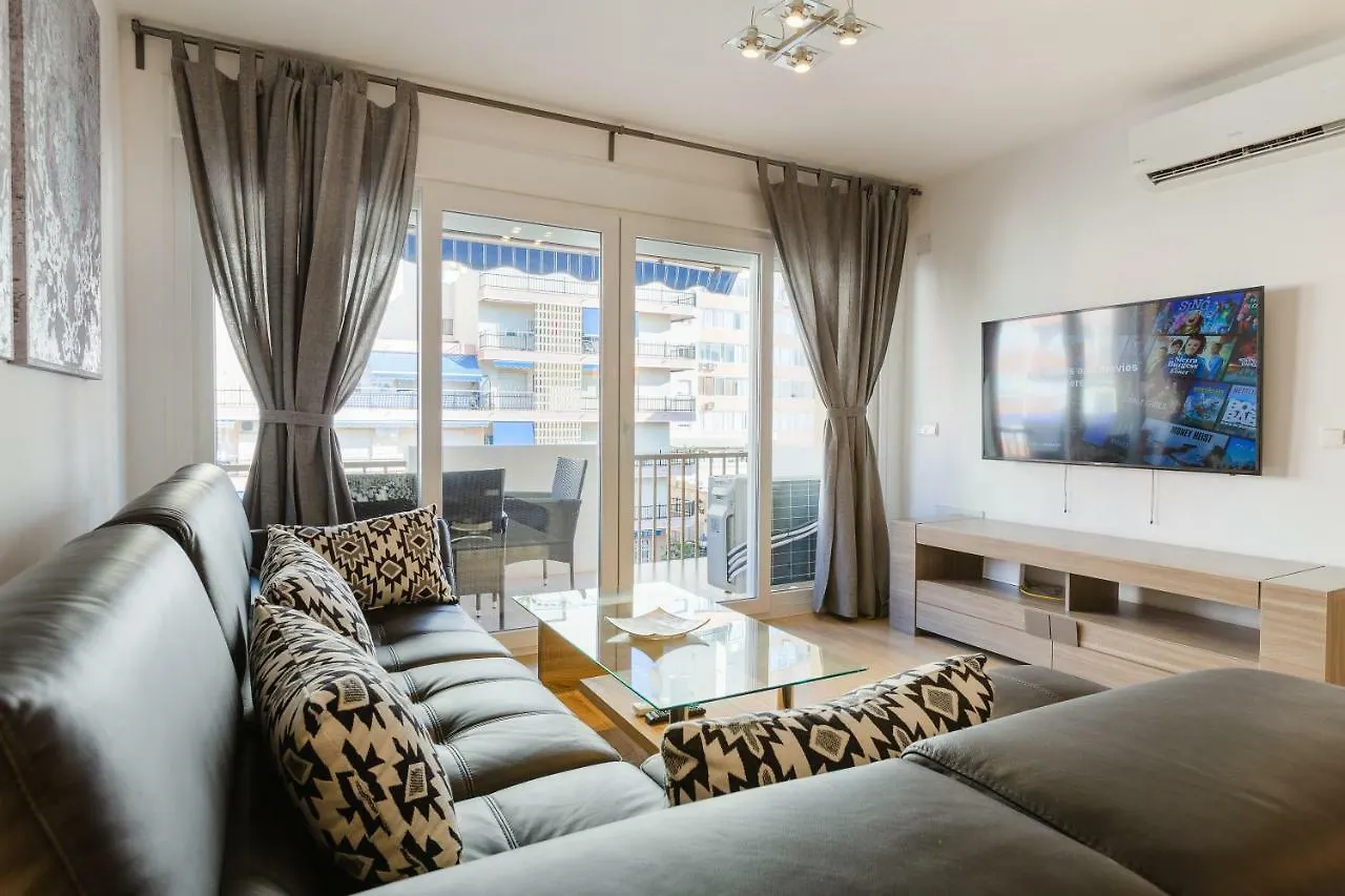 Picasso Daisy Apartment Fuengirola
