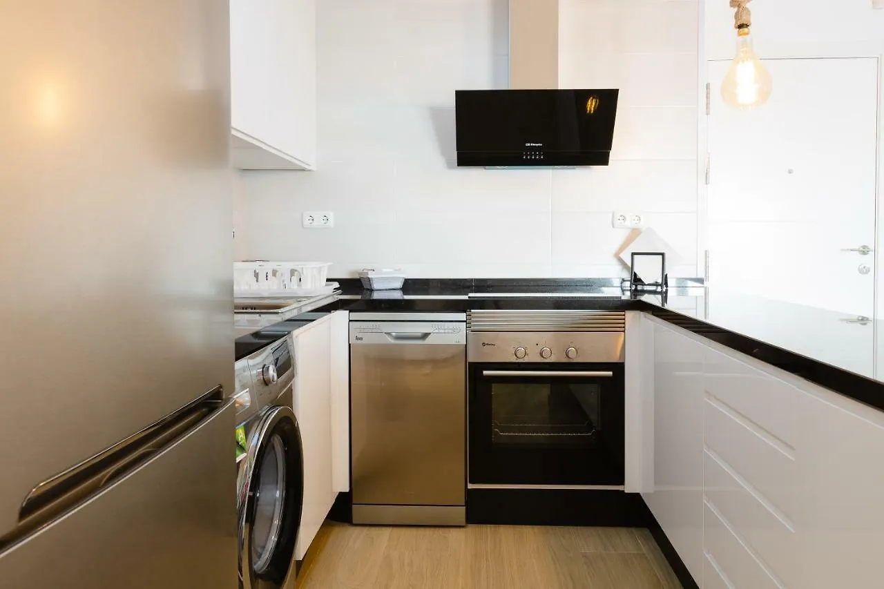 Picasso Daisy Apartment Fuengirola